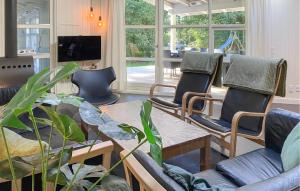 4 Bedroom Cozy Home In Nykøbing Sj