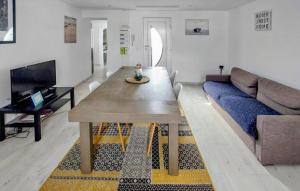 Stunning Apartment In Grand-Fort-Philippe