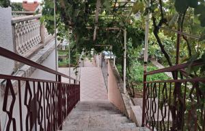 Cozy Apartment In Novi Vinodolski With Wifi - Ckn878