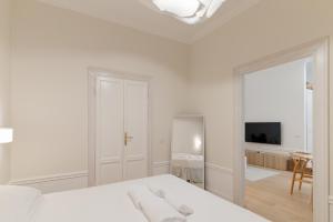 Porta Romana - Lusso e calore in un bilocale di design