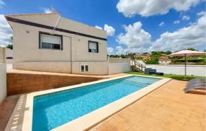 Amazing Home In Turís