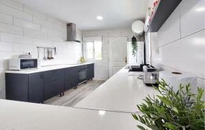 Amazing Home In Turís