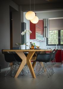 SKYLINE VILLA ESTATE The Luxury Mountain Experience