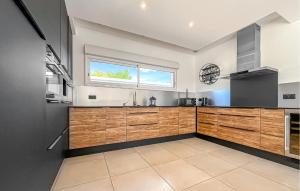 Pet Friendly Home In Serviers-Et-Labaume