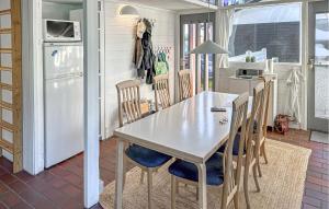 Nice Home In Aabenraa With Swimming Pool