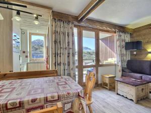 Bel appartement rénové au centre de Belle Plagne, balcon, au pied des pistes - FR-1-455-205