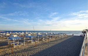 Beautiful Home In Capezzano Pianore