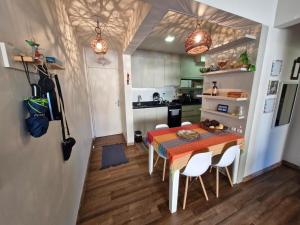 Apartamento a 150m da praia com vista do mar