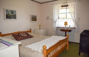 Awesome Home In Everöd With Wifi