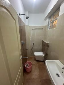 Whitestone Apartment Silkboard