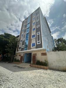 Whitestone Apartment Silkboard