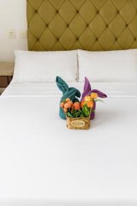 LOT 8 CONDOMINIUM 1BEDROOM MABOLO CEBU