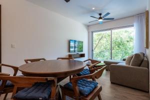 Ocean Whispers TL A206- One bedroom