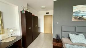 Top Studio in Big Kamelia Holiday Complex Sunny Beach