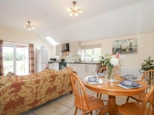 Millstone Cottages - Millstone Cottage