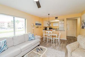 Ocean Village Club A17