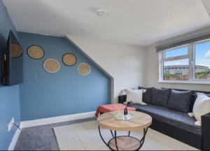 Stylish 1BR Apartment Wembley Stadium Sleeps 4