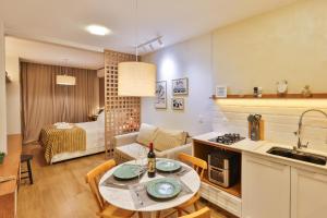 Studio com Ar 200m Praia de Copacabana