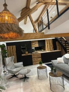 AltR & Go Exceptional house