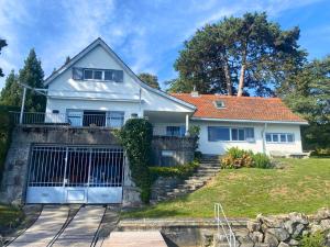 Peaceful Lakefront Living, your Buchillon Retreat! LR23B