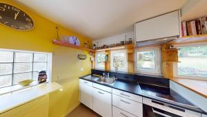 Peaceful Lakefront Living, your Buchillon Retreat! LR23B