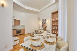 Chic Saint Honoré Luxury Stay with AC