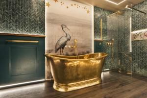 Richmond Place - Apartment in Private Mansion with Private Spa - Ridgestone