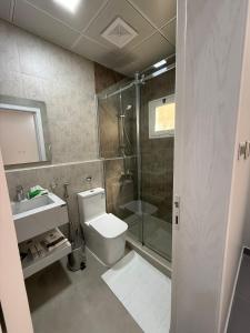 Business&Leisure ModernApartment in Central Khobar with smart entry