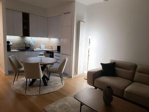 The Queen at Parkside