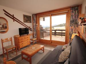 Studio cabine avec grande terrasse parking et TV - FR-1-293-15