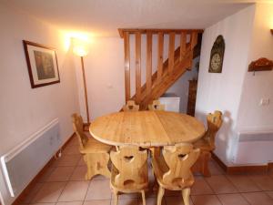 Bel appartement 4 pièces avec mezzanine et WIFI, 2 salles de bain aux Saisies - FR-1-293-63