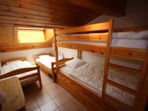 Bel appartement 4 pièces avec mezzanine et WIFI, 2 salles de bain aux Saisies - FR-1-293-63