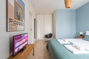 La Colline - Parking - By PrestiPlace