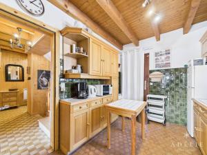 Appartement spacieux, terrasse plein sud, proche pistes et commerces - FR-1-398-508