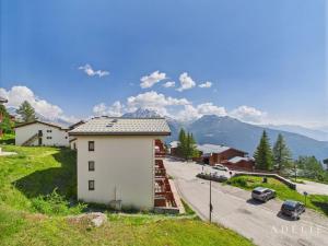 Studio 5 pers au pied des pistes avec balcon, parking inclus - FR-1-398-589