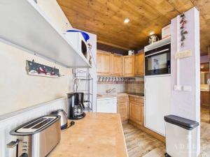 Chalet 4 pièces centre station, parking inclus - FR-1-398-591