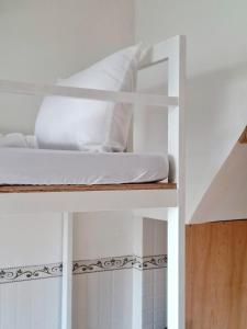 Tiny house, traditional, friendly neighbour, center, sunset lake view