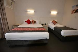 Country Comfort Amity Motel