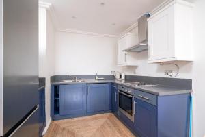 Bright 2-Bed Apartment in North Acton