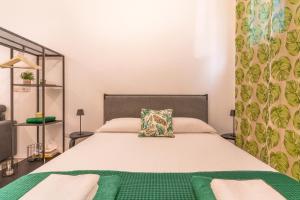 Room 12 MILANO -Near Train Station -15 min Rho Fiera-Duomo-Malpensa