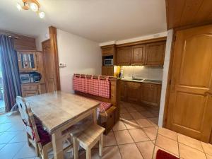 Appartement 6 pers, balcon, parking couvert - FR-1-293-352