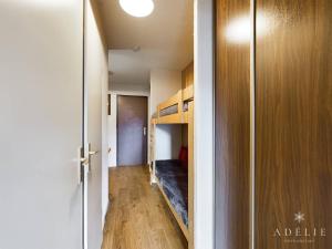 Studio cabine à 80m des pistes avec parking et balcon exposé sud - FR-1-398-643