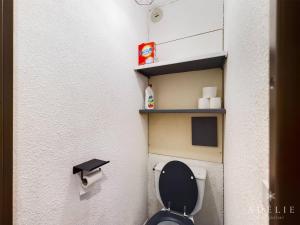 Studio cabine à 80m des pistes avec parking et balcon exposé sud - FR-1-398-643