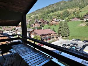Superbe Studio Mezzanine Rénové au Cœur du Grand Bornand – 4 Couchages, Balcon, Proche Commerces et Ski - FR-1-458-162