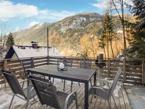 Apartment Feld am See near Ski Slopes