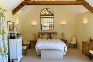 1 Bed Cottage - Sleeps 2 Parking Wifi