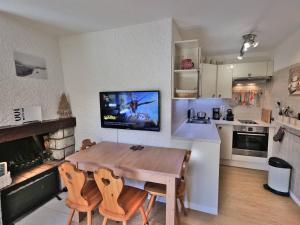 T2 rénové au Grand-Bornand avec balcon, parking et terrasse, 4 pers, proche village - FR-1-458-205