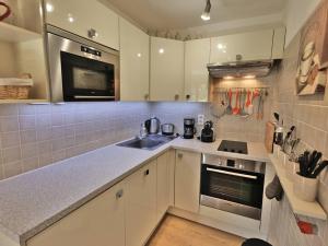 T2 rénové au Grand-Bornand avec balcon, parking et terrasse, 4 pers, proche village - FR-1-458-205