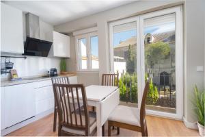 Apartment with views -Santa Isabel Square- 2Bd1Bth