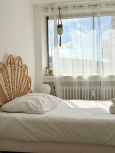 Le Victoria I Balcon & garage, Plein-centre